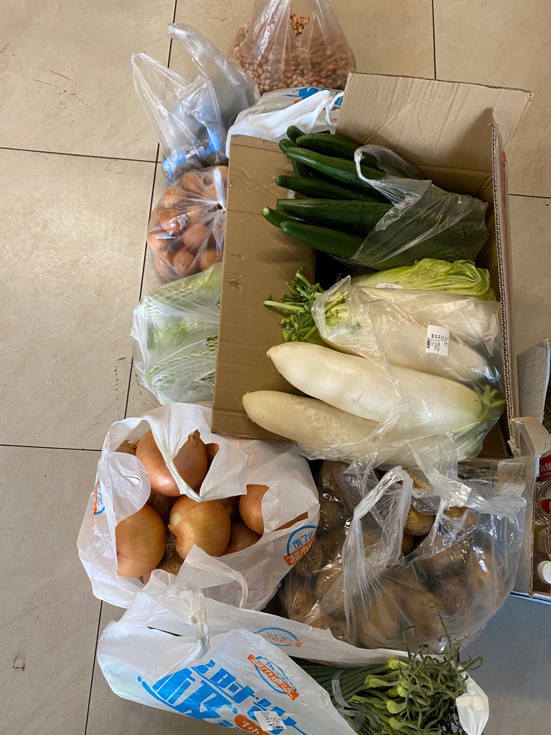 免费代购蔬菜还免费送酒精，这样的老板还有人骂？