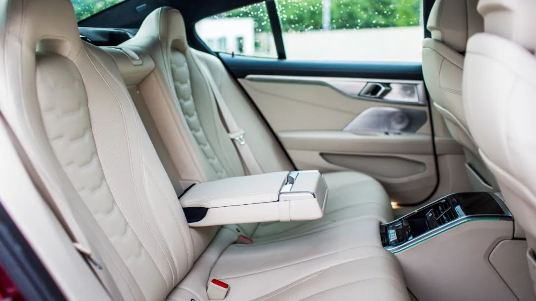 2021款宝马840i双门跑车落地价,人生第一台轿跑全新宝马840i