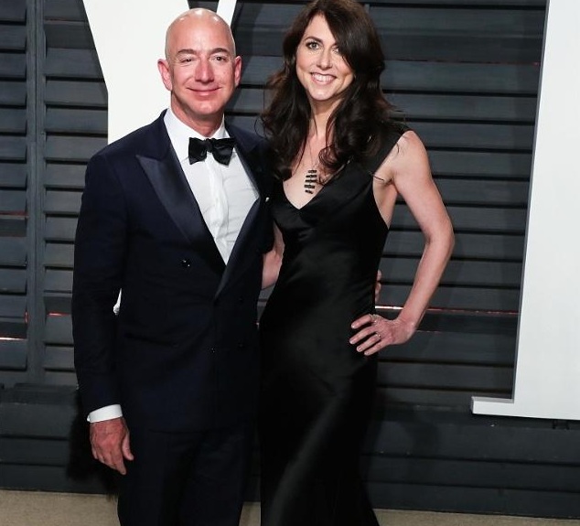 麦肯齐夸贝索斯聪明,贝索斯和麦肯齐的婚姻史