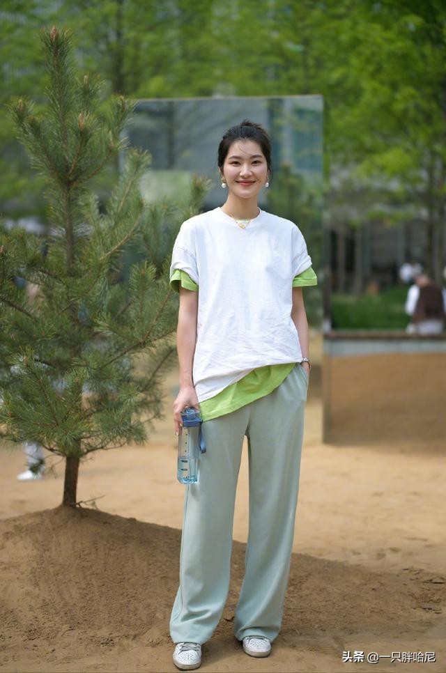 阔腿裤平底鞋早春这种搭配火了,阔腿裤平底鞋开春最火搭配