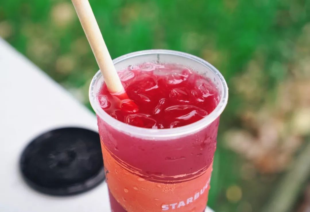 星巴克回归饮品被吐槽,星巴克推出八种饮品吐槽