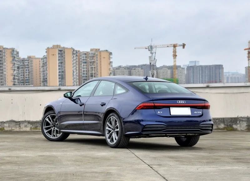 老改新的宝马x6和新款比较,宝马x6为什么比x1便宜