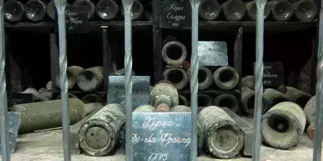 世界上最贵的红酒开出了多少价,世界上最贵红酒是什么酒