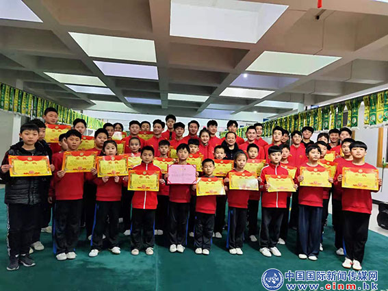 武术展演迎新年,郑州体校武术训练队