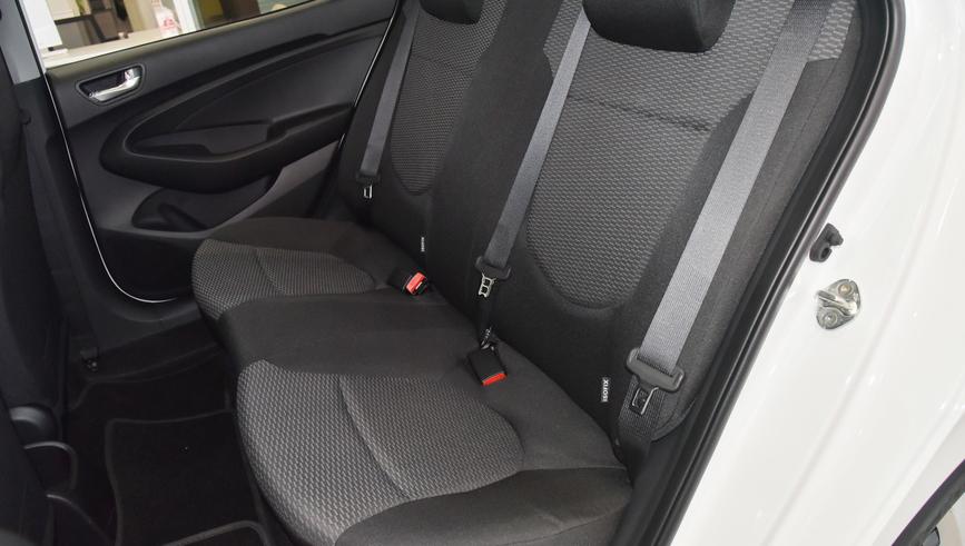 瑞纳5.99万,北京现代瑞纳最低配全款落地价