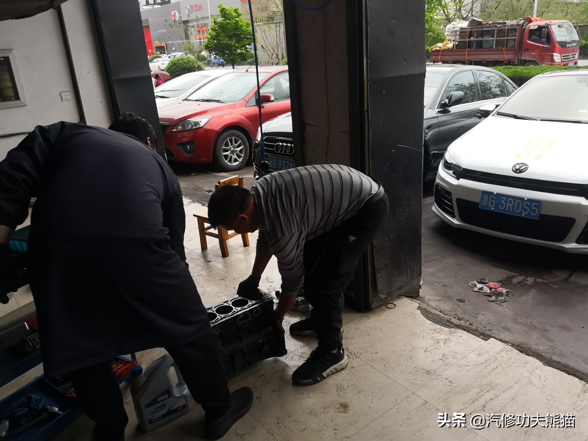 2013奥迪a4l烧机油怎么解决,奥迪a4l哪一款开始烧机油不严重