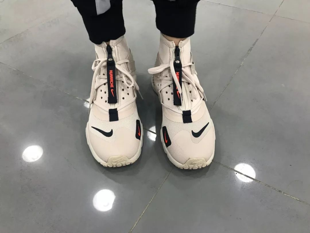 人生处处是陷阱,人生处处是陷阱只有躲起来最安全