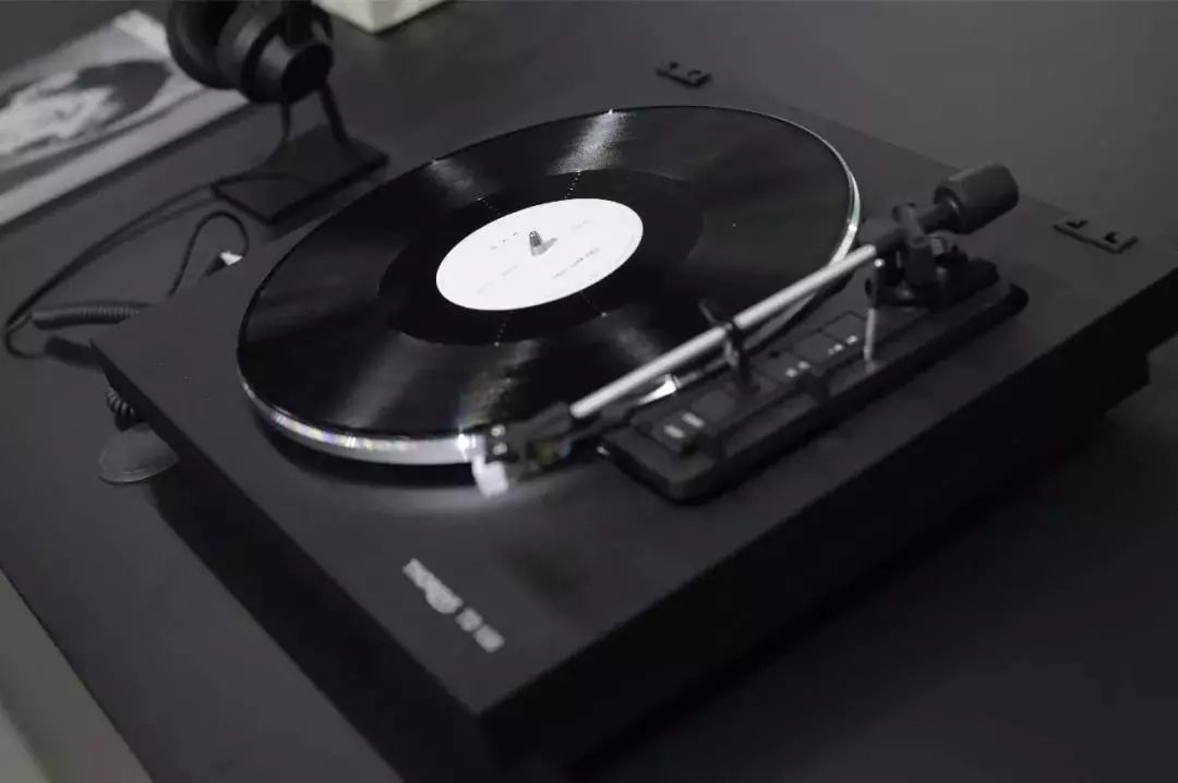 这个超有范的高逼格男装竟出自MOCO公司？