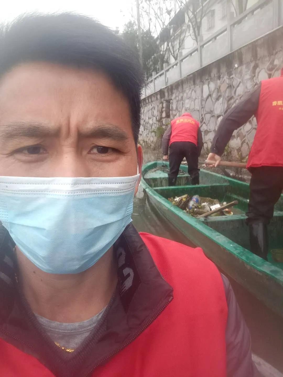 “小红帽”金鹏：“从身边的小事做起，从力所能及的事做起”