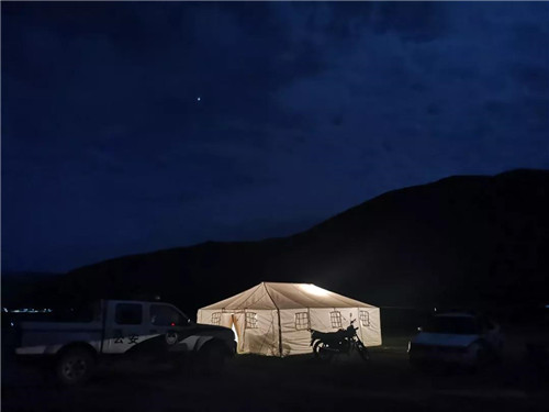 80后的警察已40岁了,80岁老民警