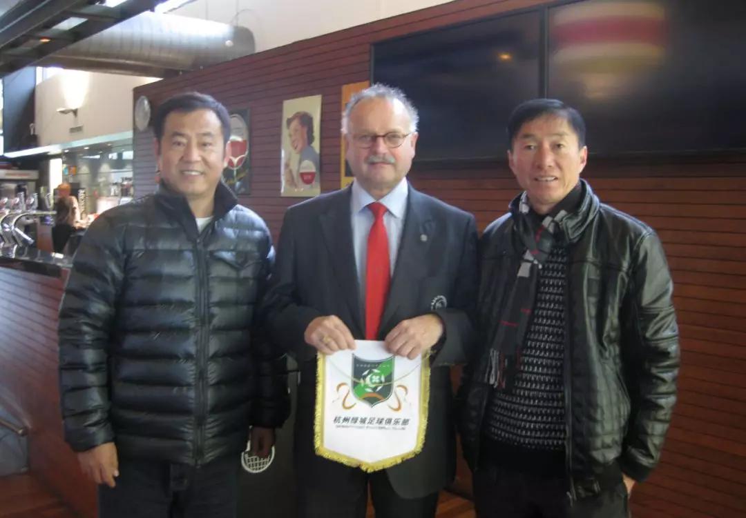 中国足球青训教父级人物,青岛国脚李霄鹏