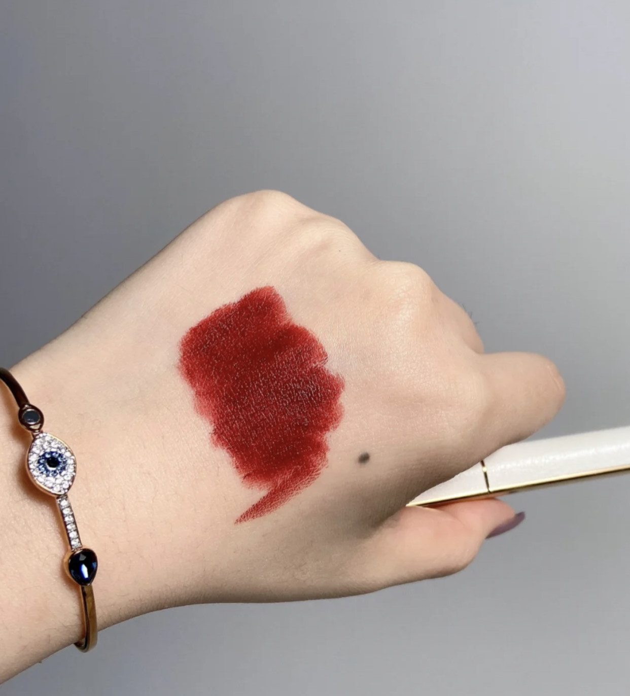 完美日记小细跟口红值得买吗,完美日记丝绒细管口红