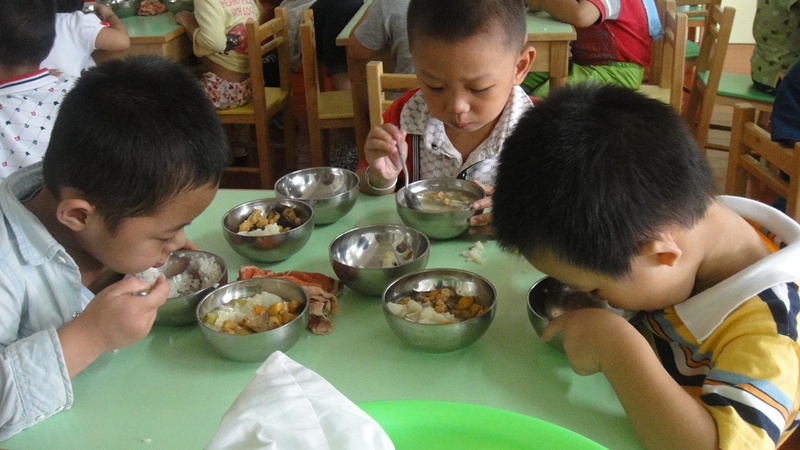 孩子在幼儿园究竟过得好不好，其实可从四个方面看出来，不妨一试