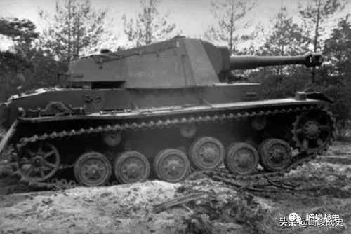 二战德军野蜂式自行火炮,二战德军sfh15榴弹炮
