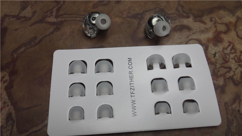 锦瑟香也入门级监听耳机,锦瑟香也降噪耳机