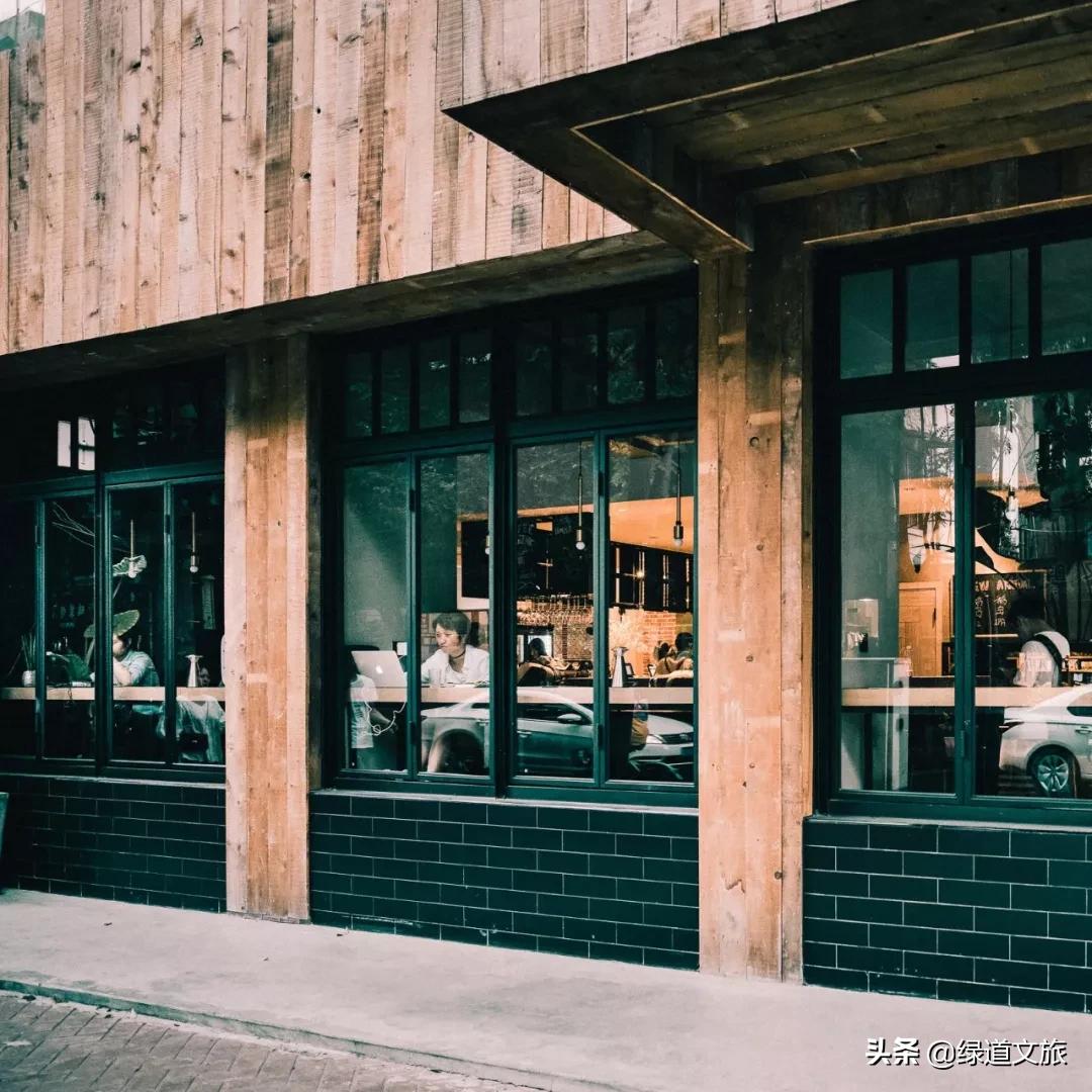 成都瓦当瓦舍酒店简介,瓦当瓦舍旅行酒店成都春熙路店