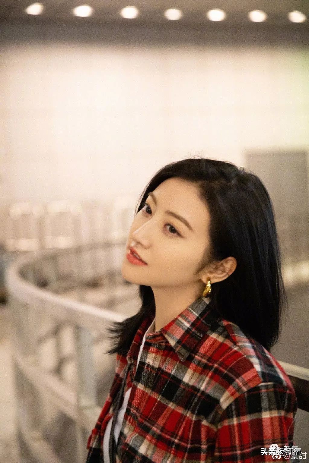 景甜修复后的双眼皮多宽,景甜修复之后的双眼皮是多宽