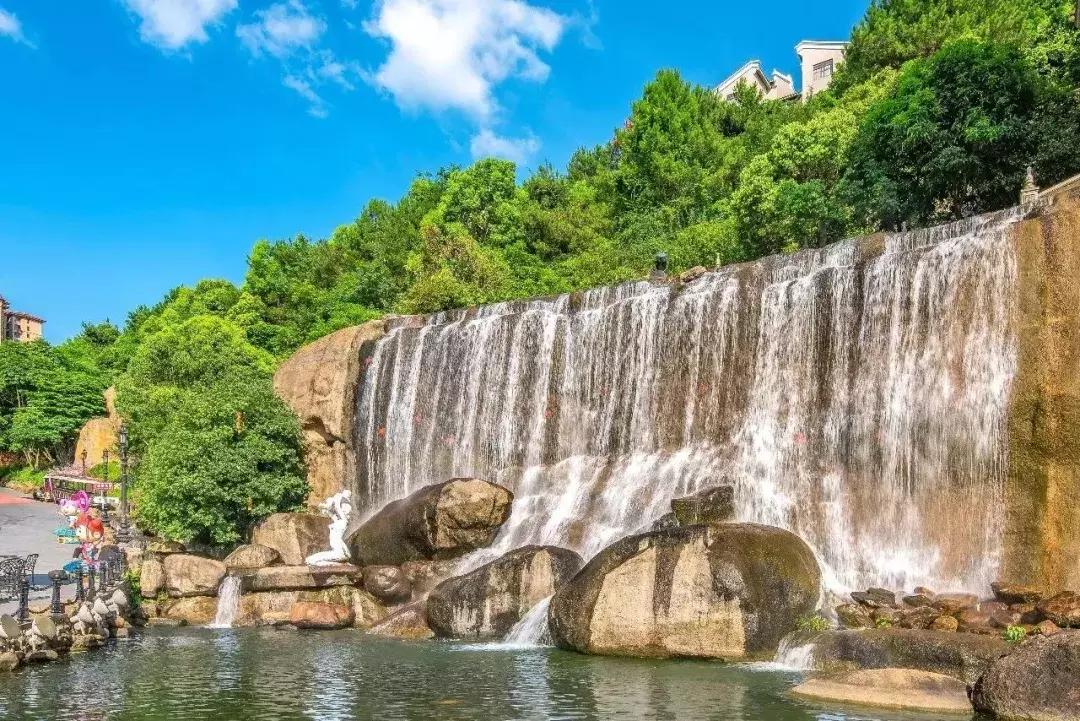 朋友圈霸屏，对不起，我要去梅州啦