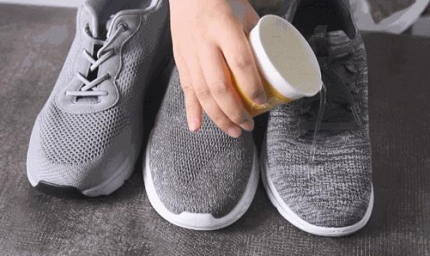 休闲运动鞋便宜没好货？硬核测试美国名牌、淘宝小米有品百元爆款