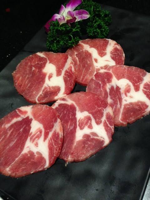 巴哥犬适合喂食什么食物,巴哥犬喂食不当拉稀吃什么药