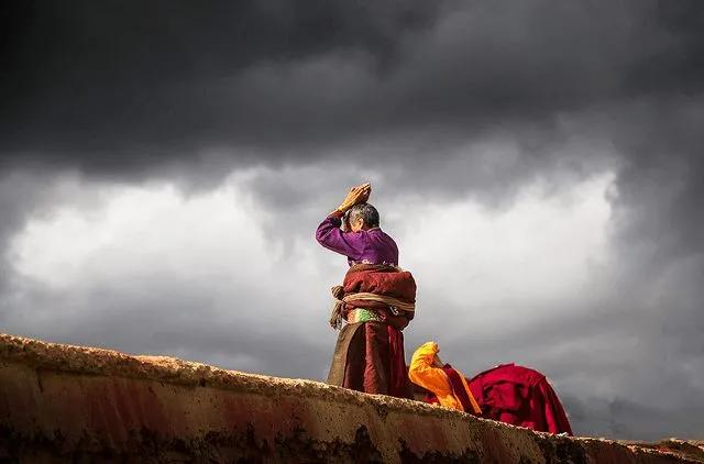 什么是*藏西**，令人如此神往……