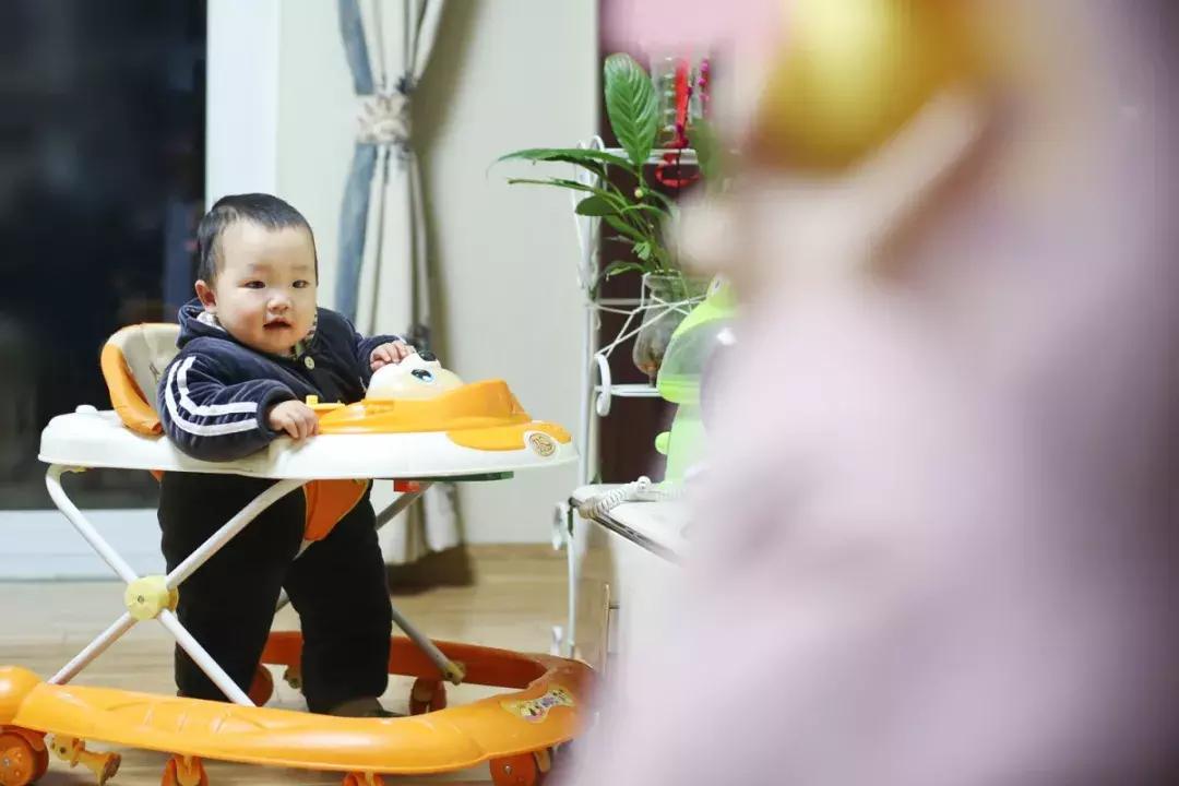 春节走访贫困户,走访新家人