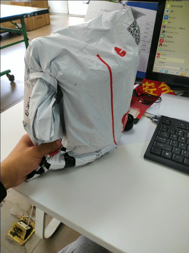 华为nova64g版开箱，外加一个简单的评测。有什么想问的留言我