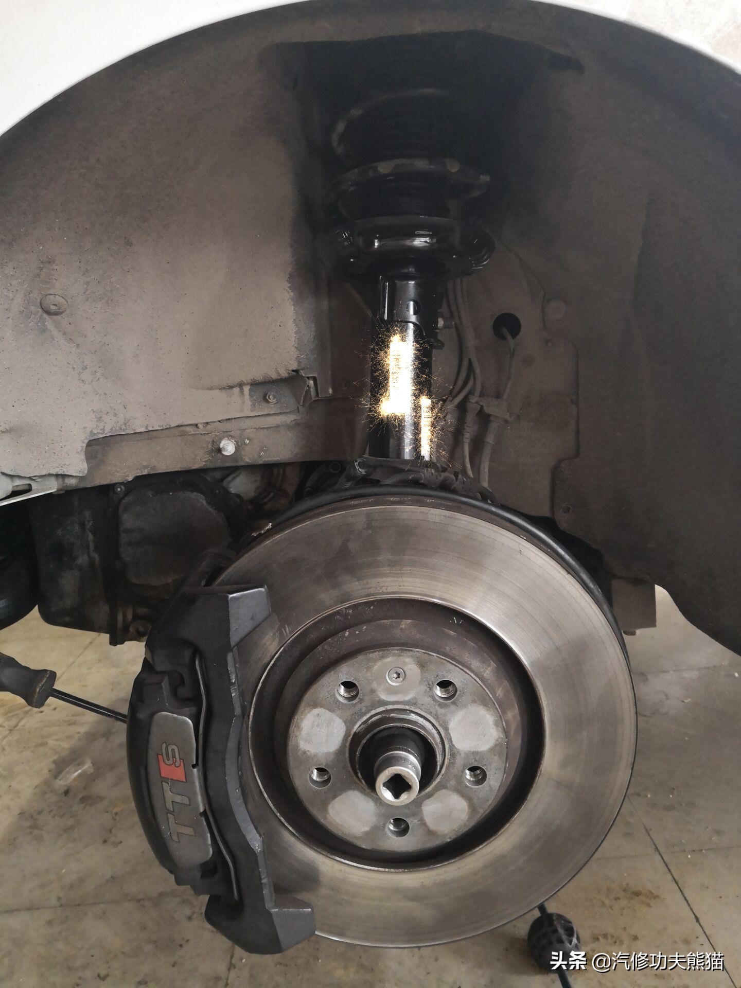 13年奥迪tts多少公里烧机油,奥迪tts急加速故障灯