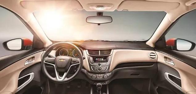 瑞纳和吉利缤瑞哪个好,瑞纳和缤瑞怎么选