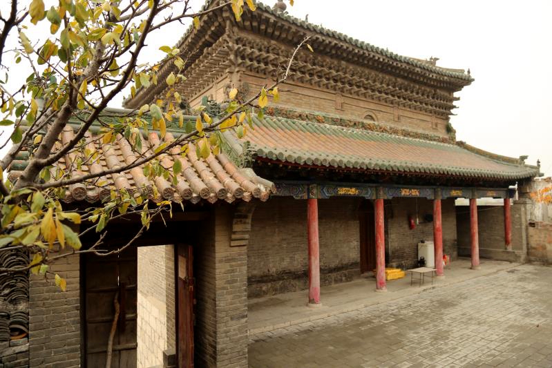 太行八陉中唯一幸存的关楼,穹隆顶上飞檐斗拱,古建中的孤品