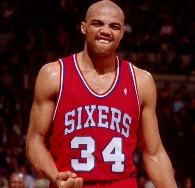 打法另类！盘点NBA十大矮壮的篮板怪物：身高不够依然强力