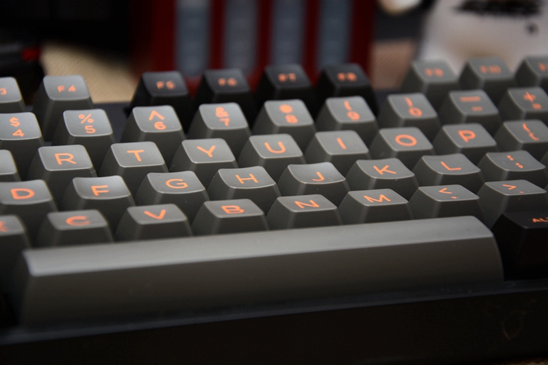 又一个让你入坑的客制化新品牌来了，DOMIKEYSADolch橙球帽开箱