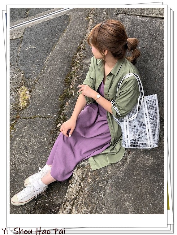 今年流行的绿色穿搭风,春天亮色系衣服颜色及搭配