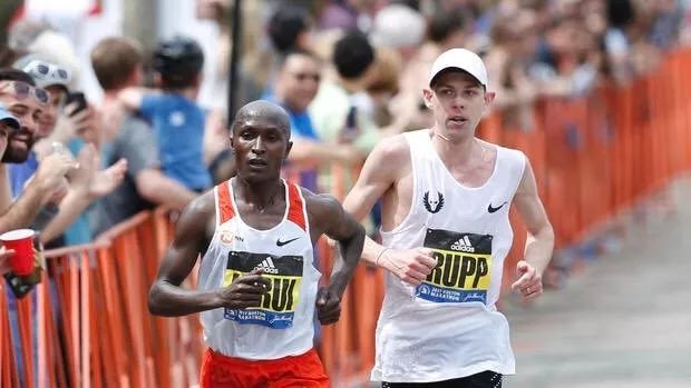 俄勒冈2017年训练背心,穿上会飞的装备