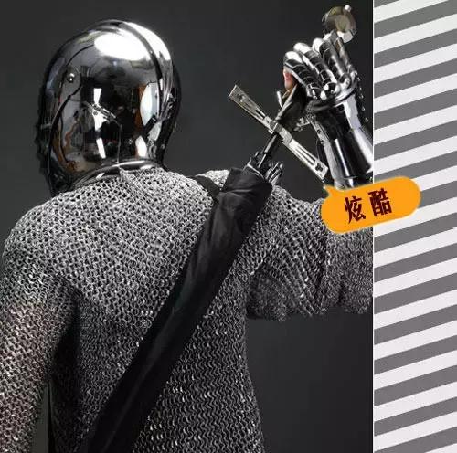 岛国的设计雷死人不偿命啊！千万别让艺术家去做设计