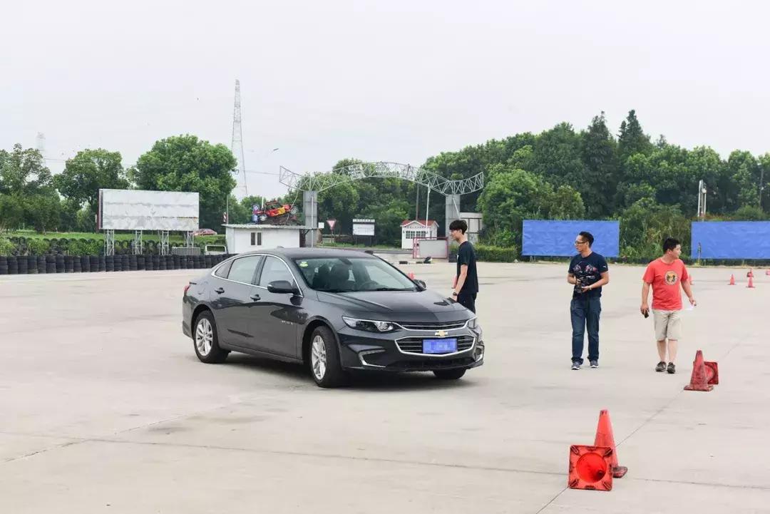 迈锐宝xl和雅阁驾驶对比,迈锐宝xl1.5t和雅阁1.5t动力