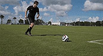 足球射门入门基础篇,足球射门技术由哪三个部分组成