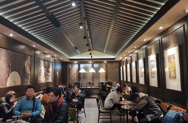 瑞幸咖啡店一年能赚多少钱,讲瑞幸咖啡和星巴克咖啡经营模式