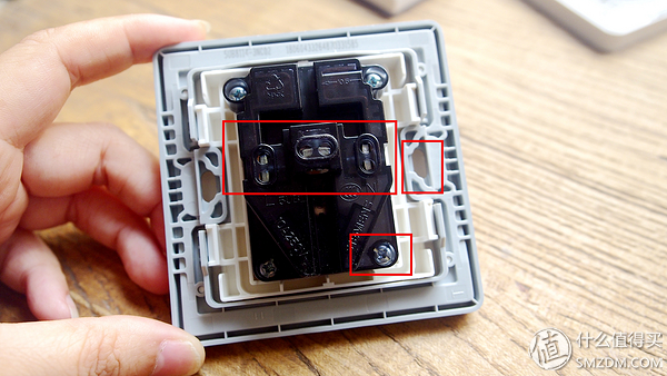 无边框开关插座,无边框开关插座拆解