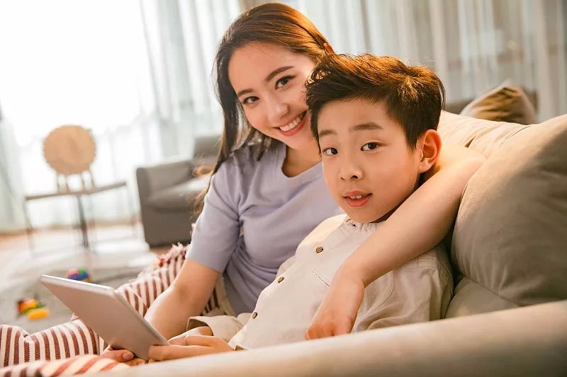 防止孩子沉迷游戏的建议,儿子沉迷游戏家长要怎么做