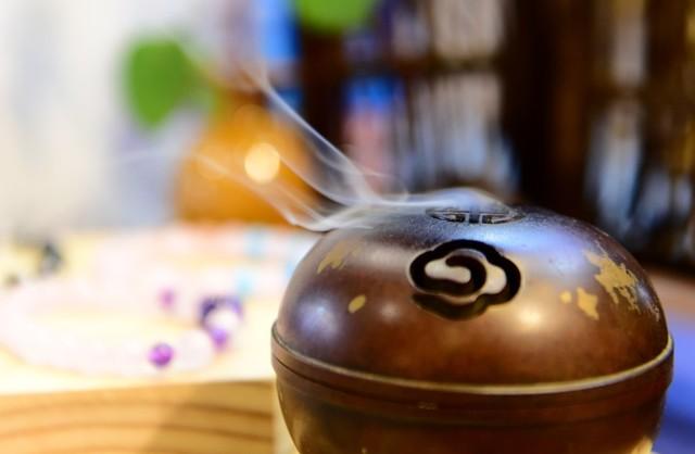 香薰怎么用才能使香气最大化,如何正确运用气息步骤