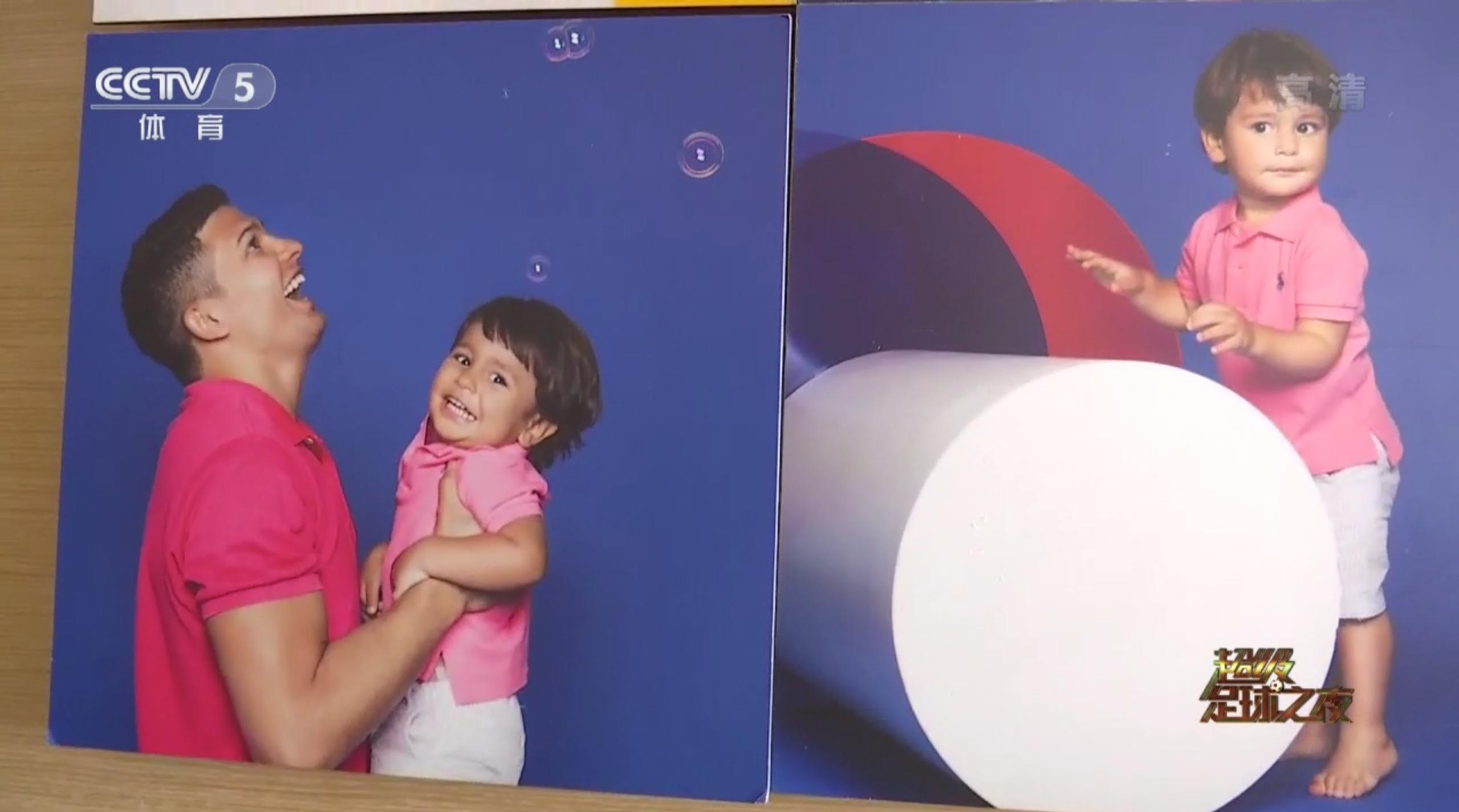 国足前锋艾克森独居广州豪宅！正对广州塔一线江景1楼客厅2楼卧室