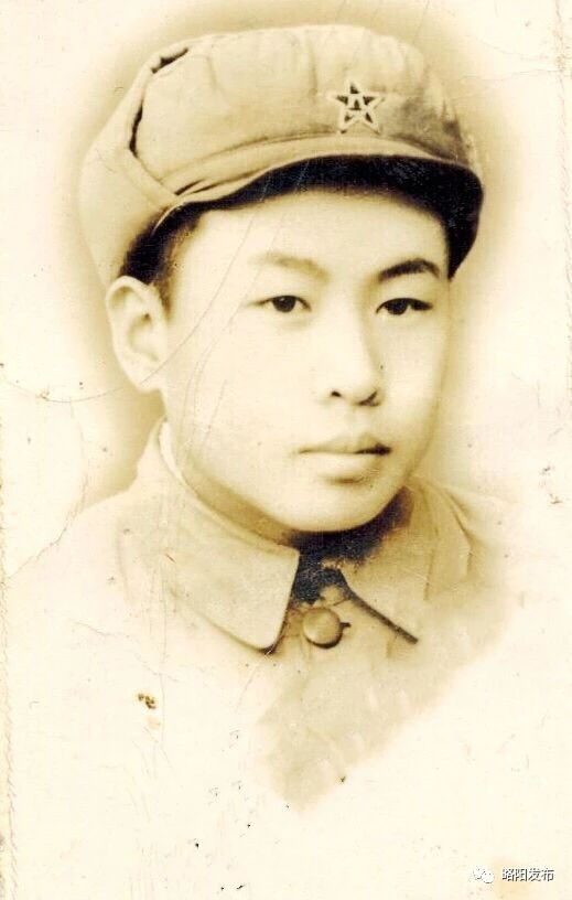 鐣ラ槼绾㈡棗涓,绾㈡棗瀛︽牎瀛︾敓鎴愰暱鍘嗙▼