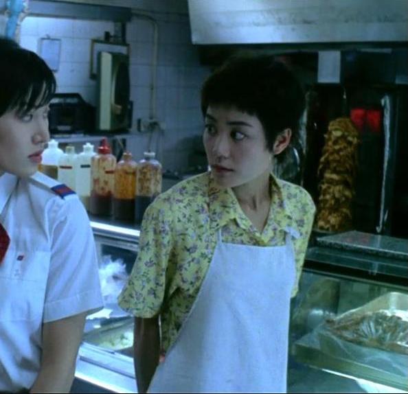 走在时髦前列的情歌天后，如今时尚圈流行的都是她玩剩下的？