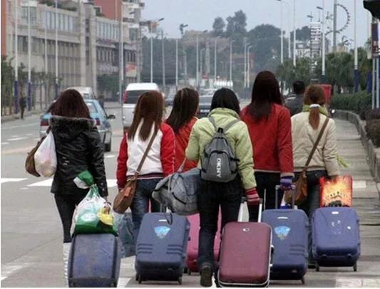 在外地打工十年能挣多少钱,西藏打工真实收入