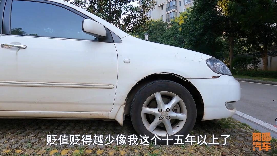 二手车10年车龄值不值,二手车十年车龄值得买吗