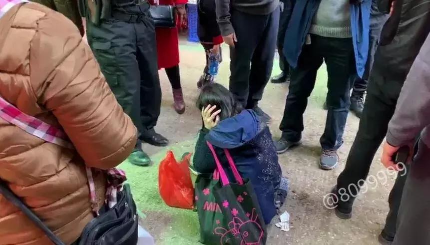 农贸市场顶棚坍塌致1死1伤,农贸市场房屋倒塌事件