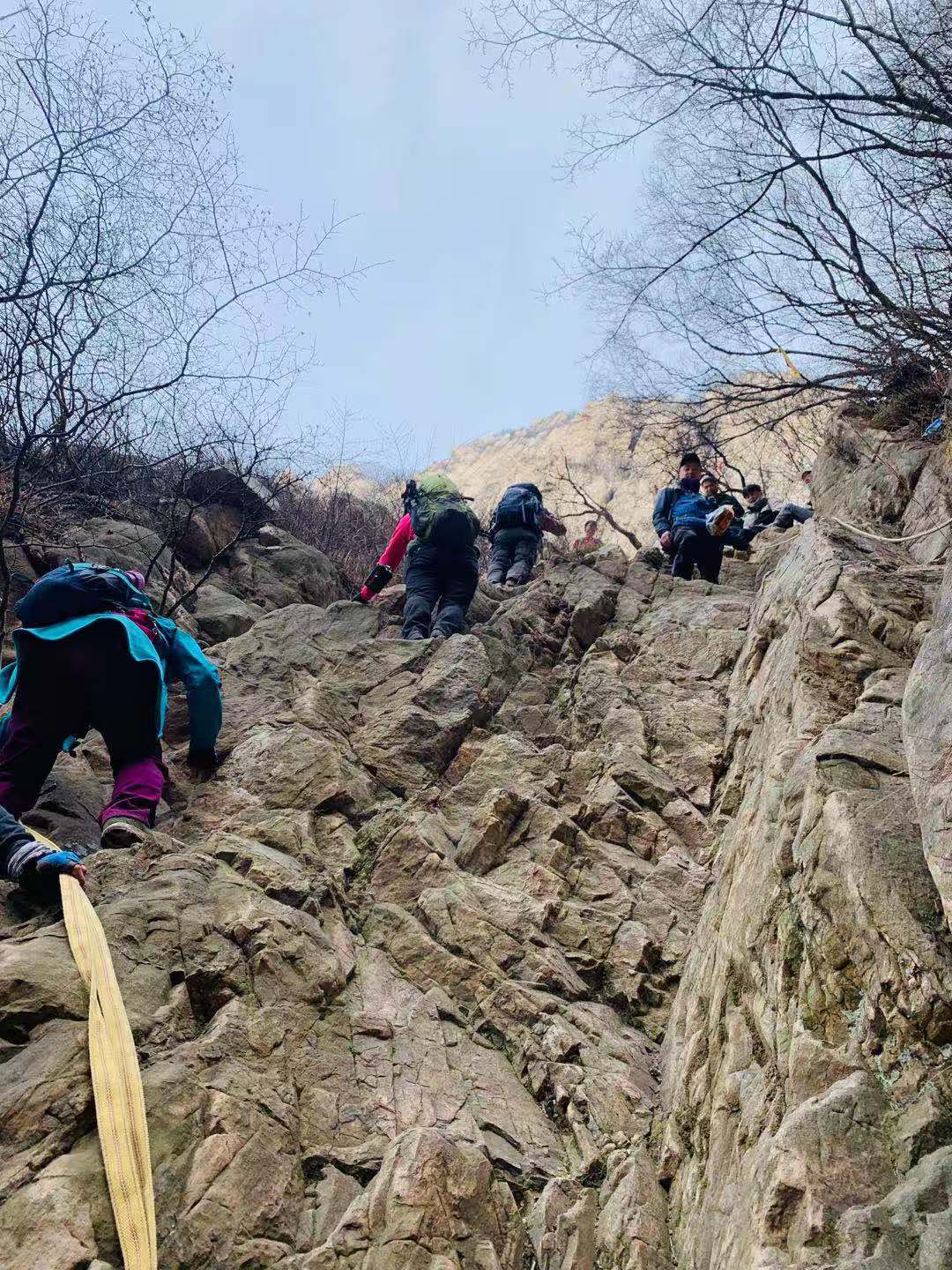 郑州少林寺一天纯玩旅游团,郑州驴友张三疯龙门大峡谷