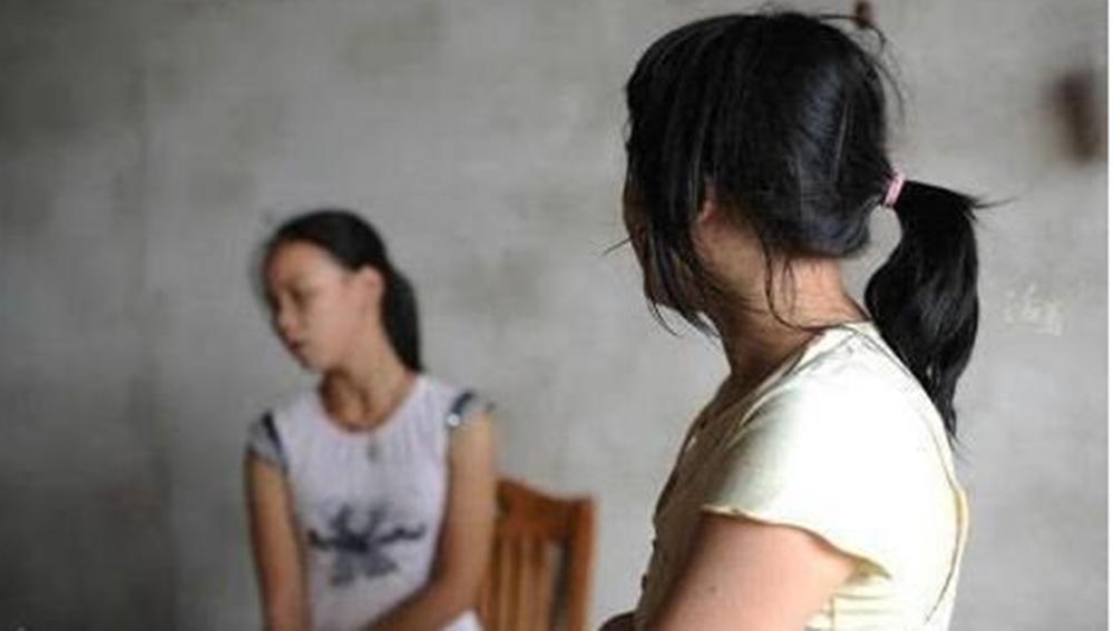 父亲问青春期女儿：你还是“处女”吗？如何正确和孩子谈“性”？