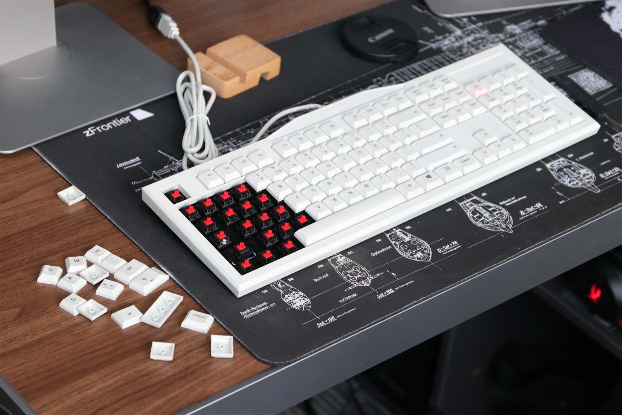 cherrymx2.0和ikbcc104哪个手感更好,cherrymx2.0s键盘怎么样